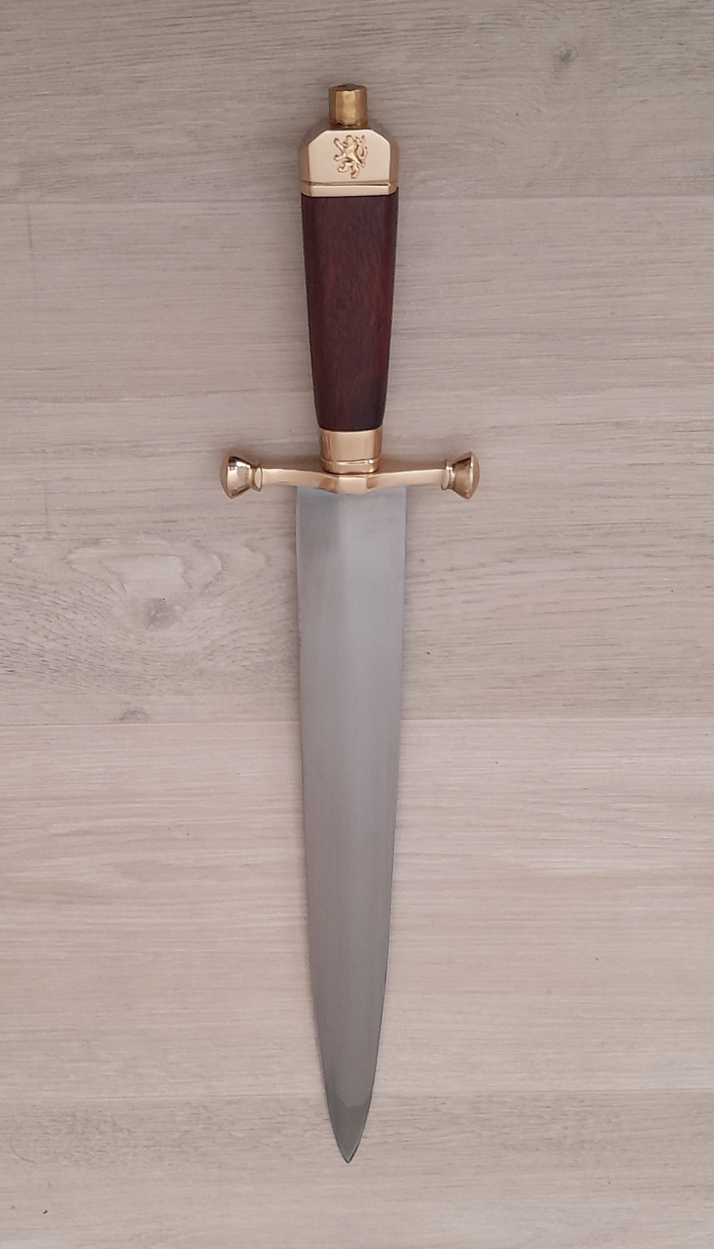 Darovací bodák EULP